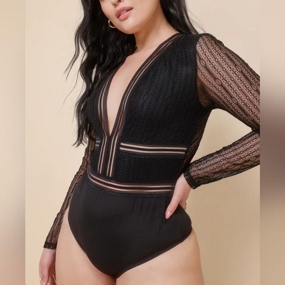Lulus Tops - NWOT Lulus Casita Black Sheer Lace Long Sleeve Bodysuit Size Large Snap Closure